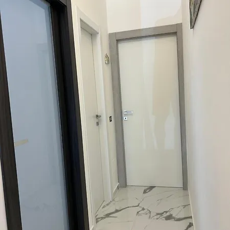 Luxury In Center Apartment *