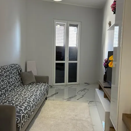 Luxury In Center